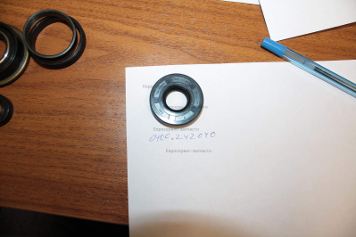 Сальник 15х35х7 мм