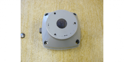 Крышка двигателя правая