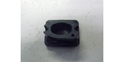 Патрубок впускной